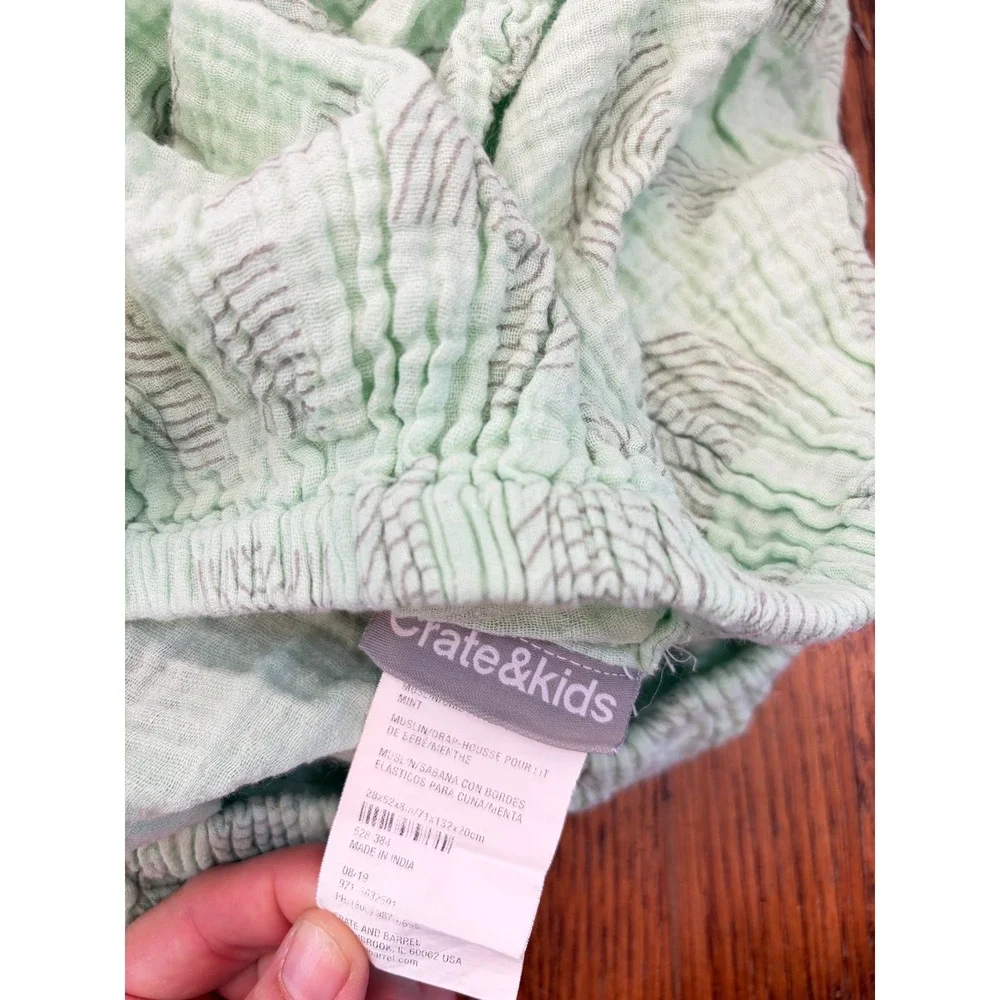 Crate & Kids Mint Green Organic Cotton Muslin Crib Sheet Rainbow Print 28x52x8